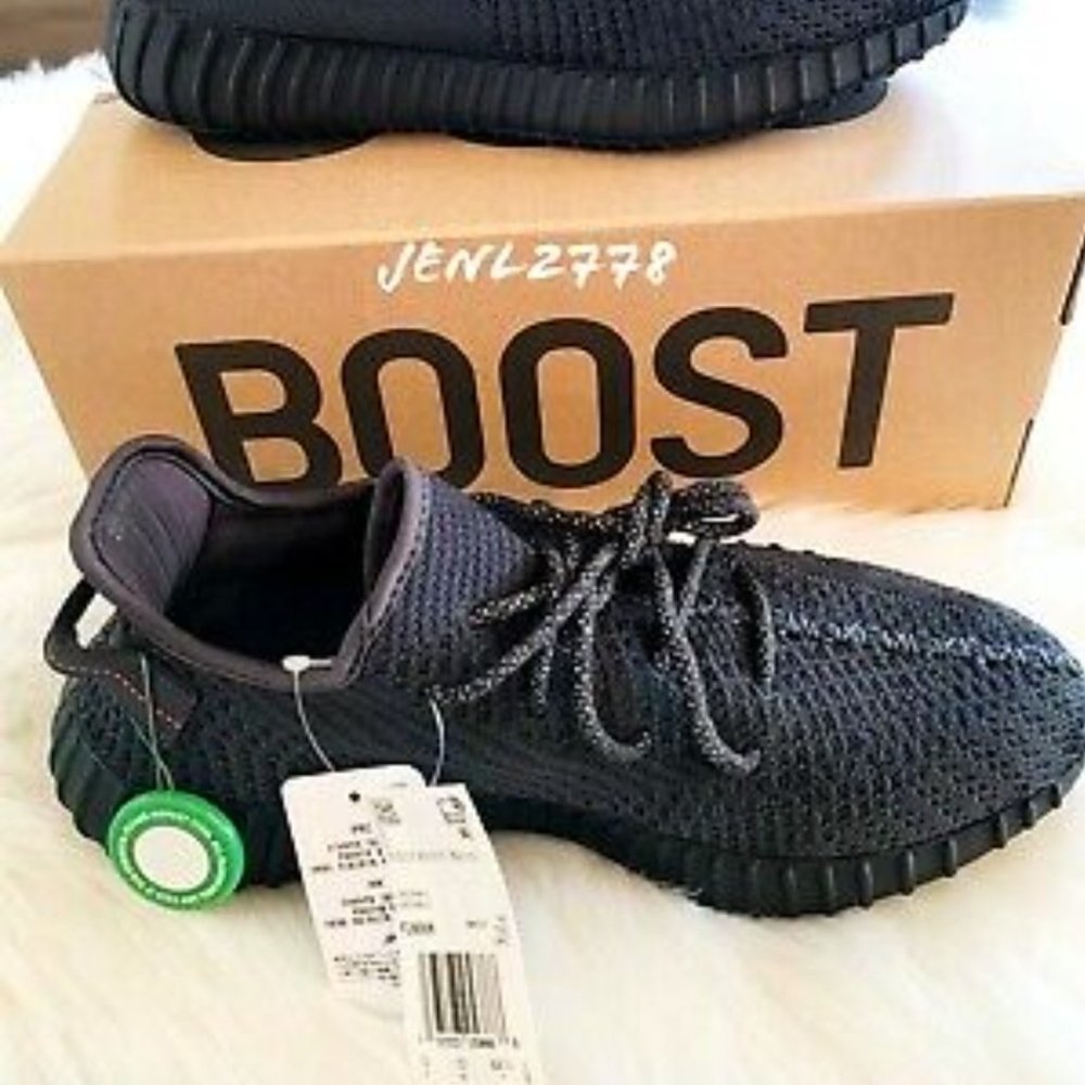 BRAND NEW YEEZY BOOST 350 Style FU9006 Size 10.5